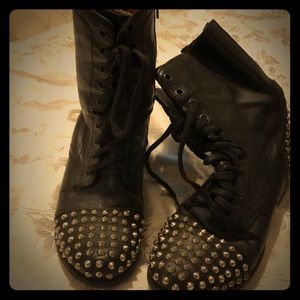 Steve Madden boots